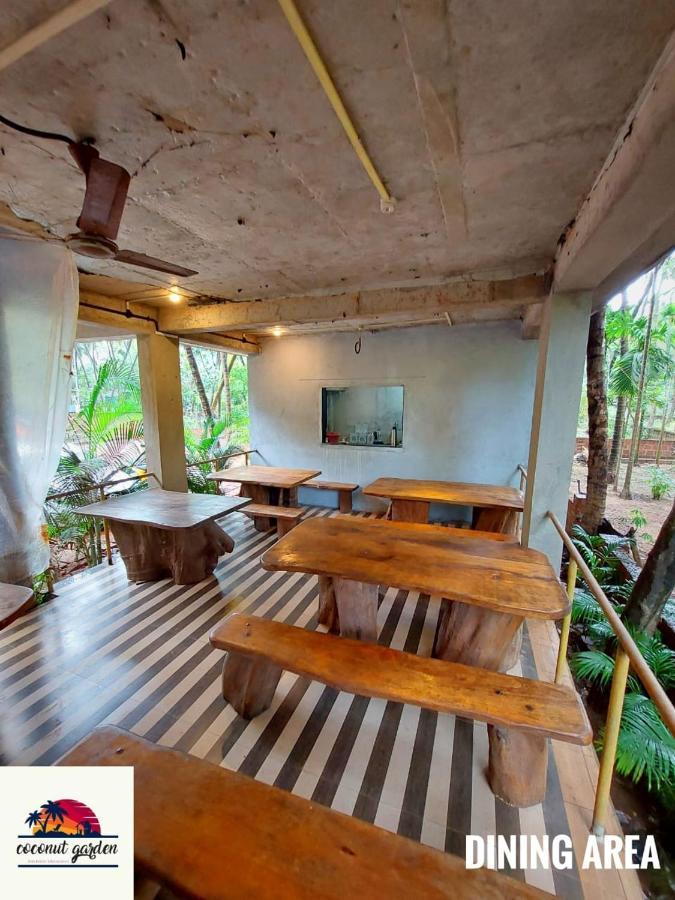 Coconut Garden Beach House Малван Экстерьер фото
